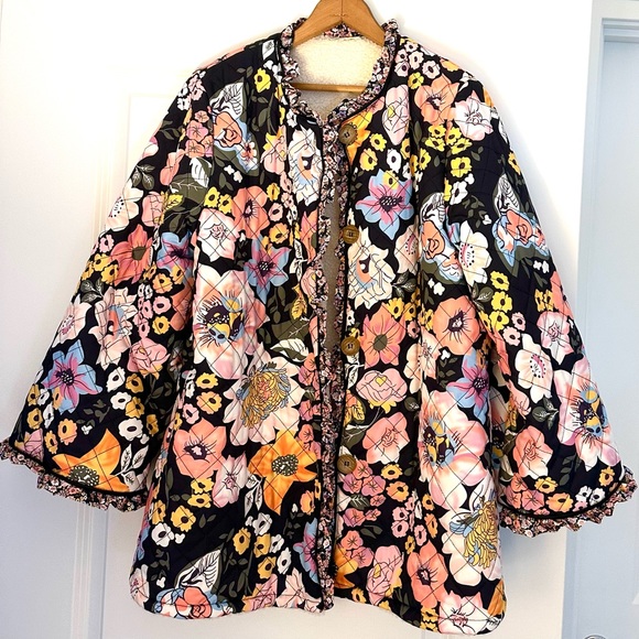 NWOT James Ascher Fleece Lined Ruffle Trim Floral Kayla Quilted Jacket - Picture 4 of 11